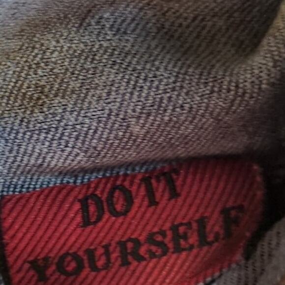 Do It Yourself Wide Leg Flare Jeans Womens 32 Tan Brown Embroidered Studded Y2K - Picture 7 of 9